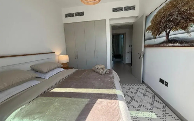 Elegant Stay in Ranches Villa