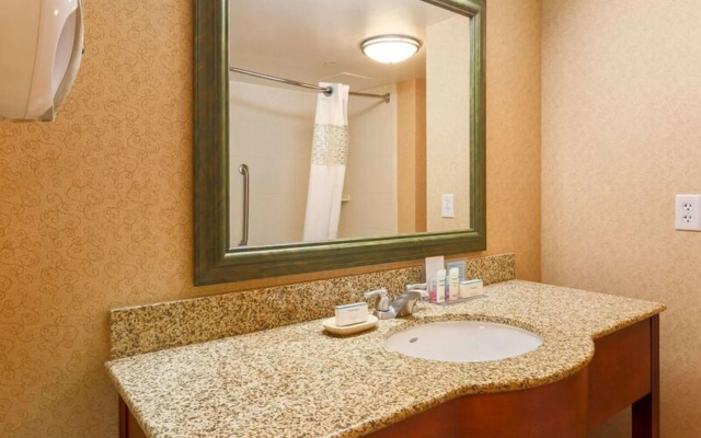 Hampton Inn & Suites Poughkeepsie