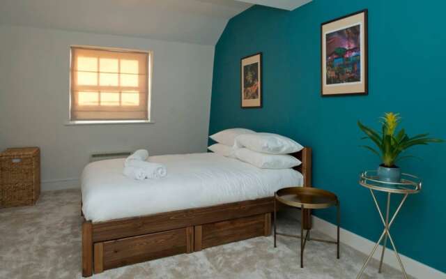 2 Bedroom City Centre Penthouse