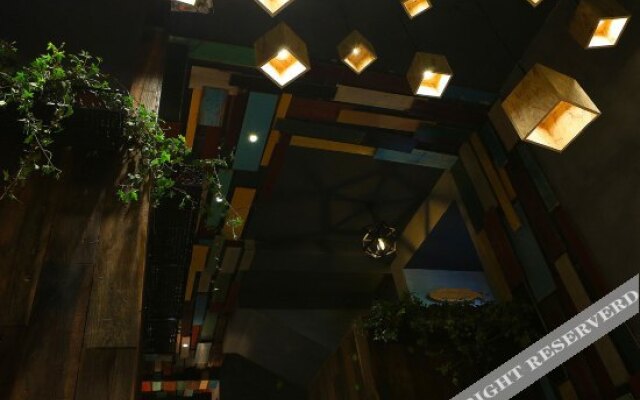 西湖隐庐酒店(杭州雷锋塔店)