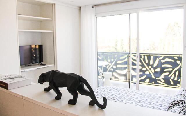 Grand T1 Moderne Jardin près de CDG