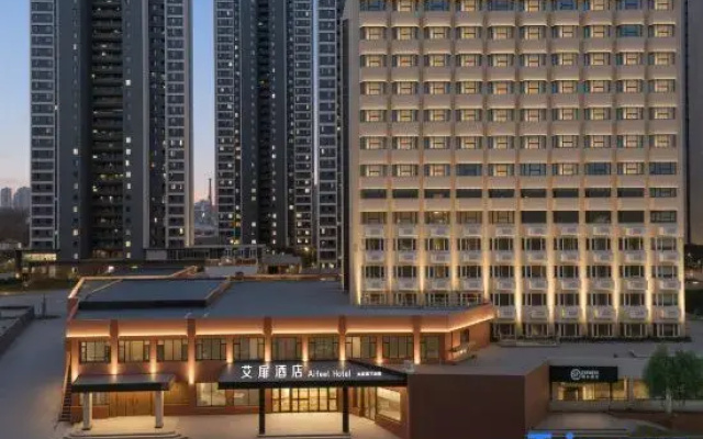 Aifei Hotel (Tianjin Binhai High-Speed Rail Station & Polar Ocean Park Branch)