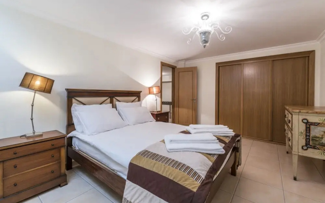 CheckinCheckout - VillaMoura with Private Pool