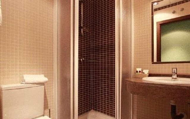 Hostal Avenida Barajas