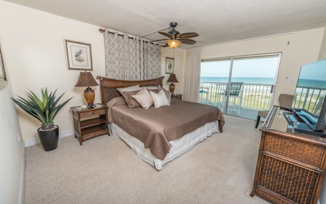 Spanish Main by Stay in Cocoa Beach