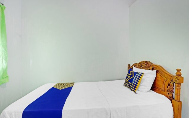 SPOT ON 90760 Homestay Al Madina Syariah