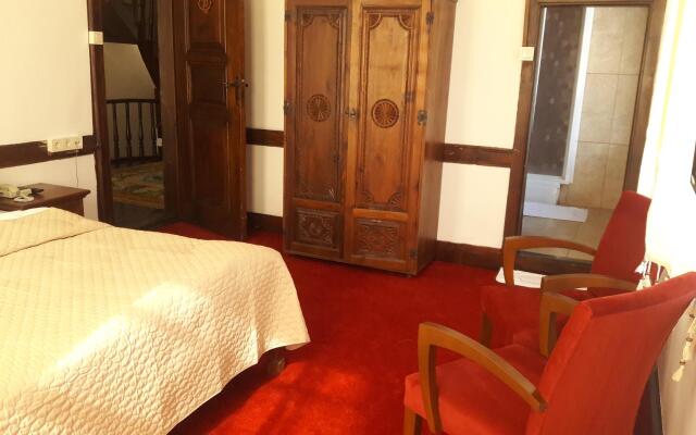 Toprakçiler Mansion