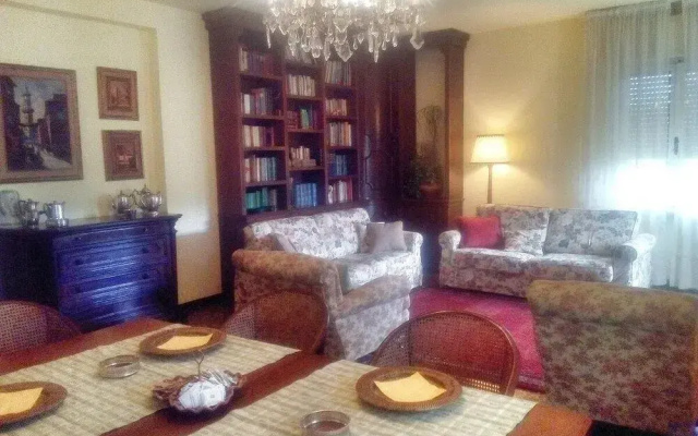 Edo B&B-Olivo