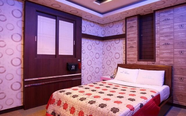 Daejeon Yongmun Hotel SM