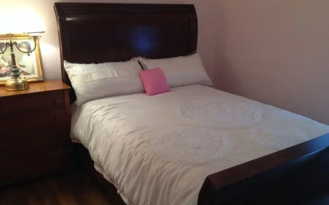 Dimmick House Bed and Breakfast