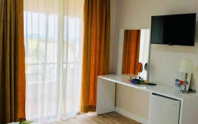 Joy Hotel