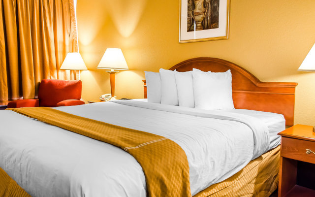 Holiday Inn Express Allentown North by IHG