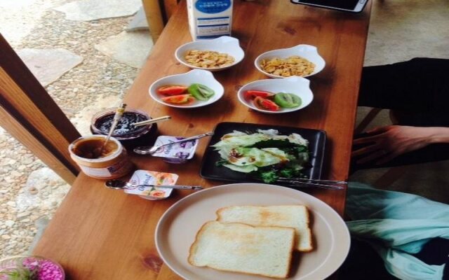 Jeonju Golmokgil Guesthouse