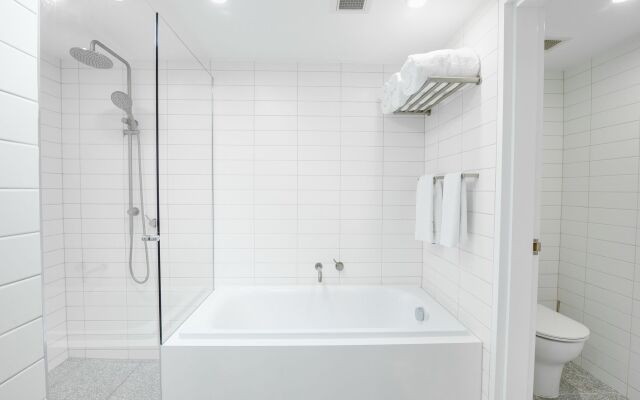 Tingirana Noosa