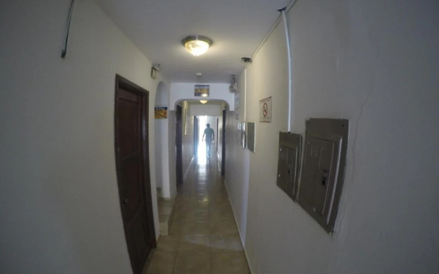 Hotel BackPacker Inn