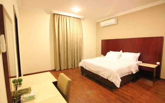 Flora Hotel Suites