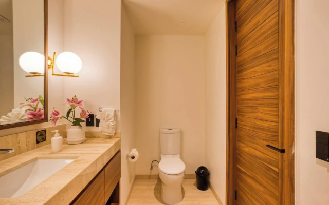 Apt #9, #10, #11, #12 gpo 20 pax