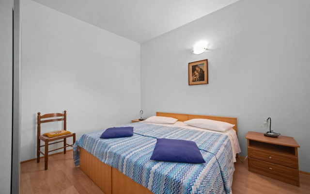 Apartment Tedi with Sea View