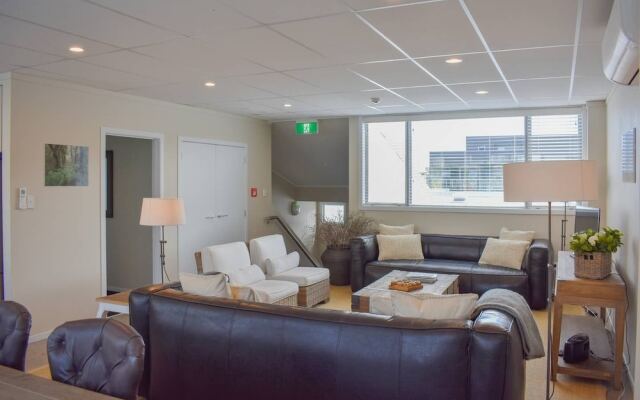 2 Bedroom Loft Style Apartment in Ponsonby
