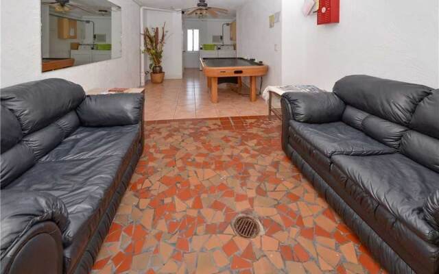 Waves 19 - Two Bedroom Condo