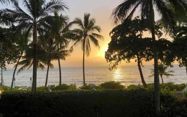 The Beach House 3BR Waterfront Apartment, Own WIFI