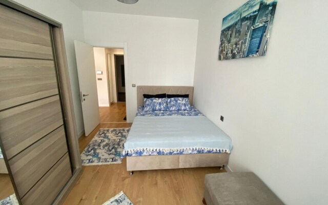 Business-friendly Residence Flat in Fikirtepe