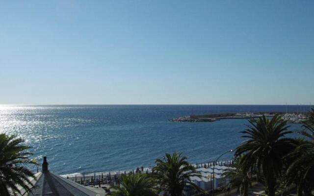 Hotel Riviera