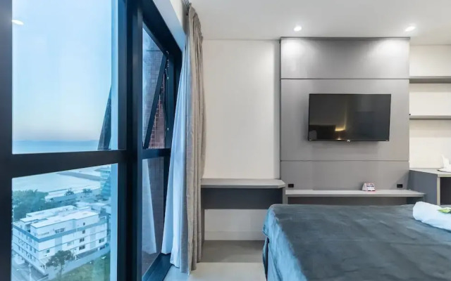 MHFBs Edifício Moderno piscina vista mar