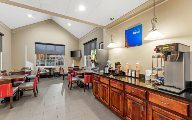 Comfort Inn & Suites Tuscumbia - Muscle Shoals