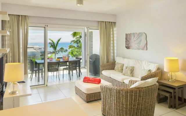 Plage Bleue Beachfront Apartments By Lov