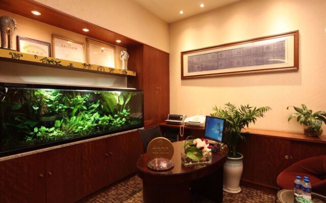 Kunming Green Lake Hotel