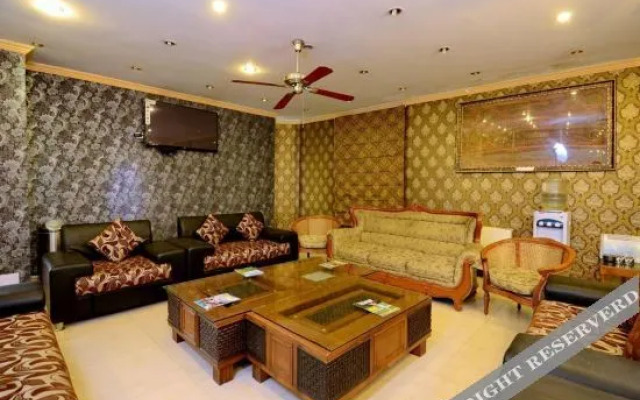 Hotel Nishat View