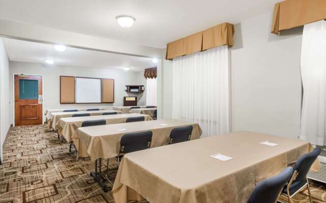 Hawthorn Extended Stay by Wyndham Seville