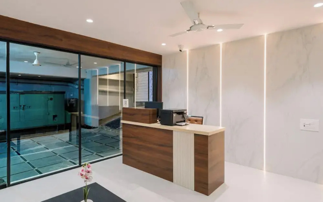 Hotel Saffron Groves