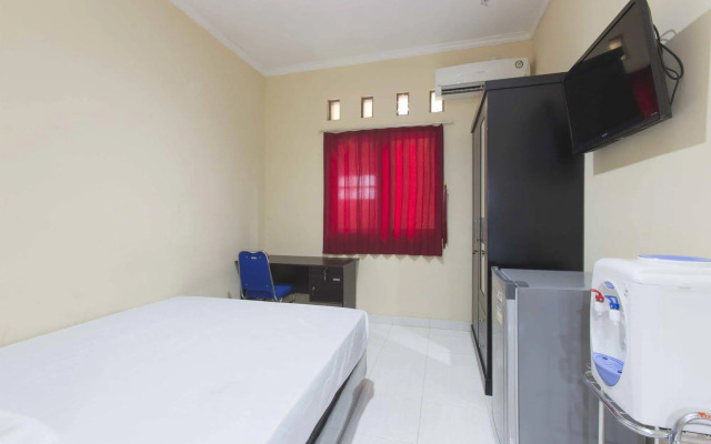 RedDoorz @ Utan Kayu
