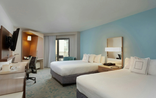 Courtyard by Marriott Isla Verde Beach Resort