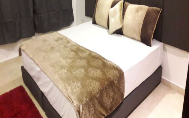 Holiday Suites