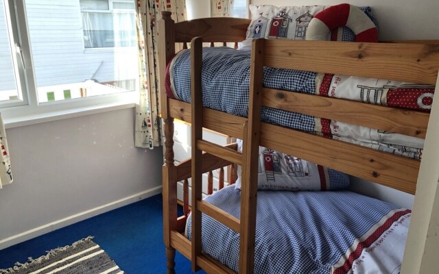 Seabirds - 3 bed chalet, dog friendly, Bridlington