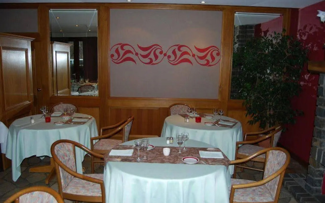 Hostellerie La Villa Des Roses