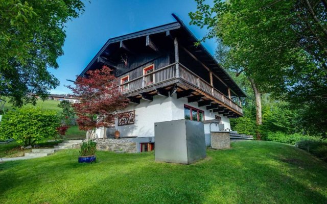 Idyllisches Ferienhaus mit 4 SZ, Sauna, Fitness & Panoramablick