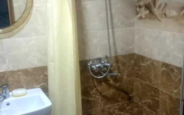 Apartment On Erekle 25a
