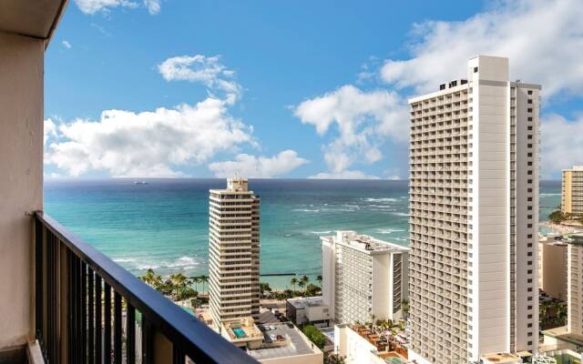 Deluxe Ocean View Condo on 31st Floor - Free Parking & Wifi! by Koko Resort Vacation Rentals
