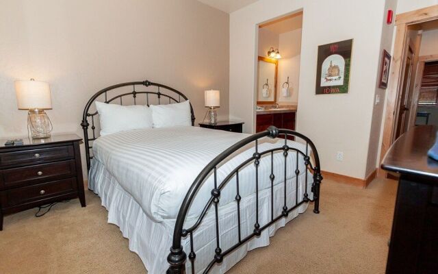 Settler's Creek by Summit County Mountain Retreats