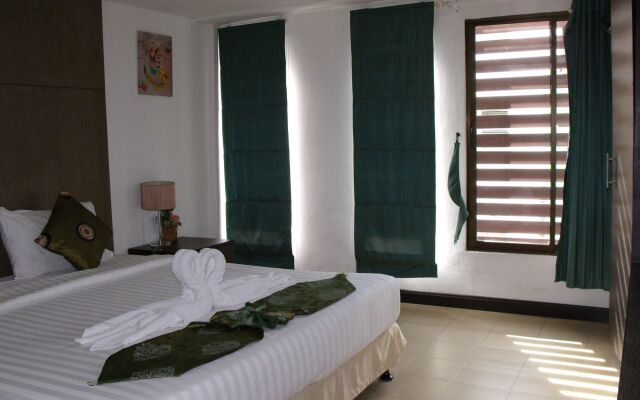 BGW Phuket - Hostel