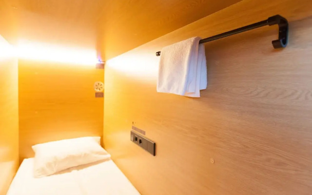 Capsule Hotel GettSleep Sheremetyevo