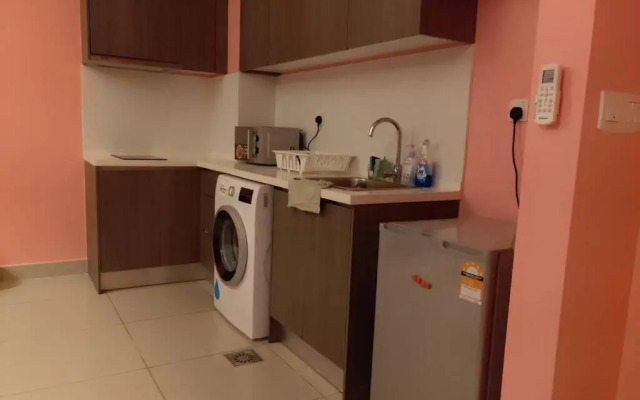 HA213-Pool view Studio unit-Hyve-Cyberjaya- Free WiFi - Free parking-Netflix