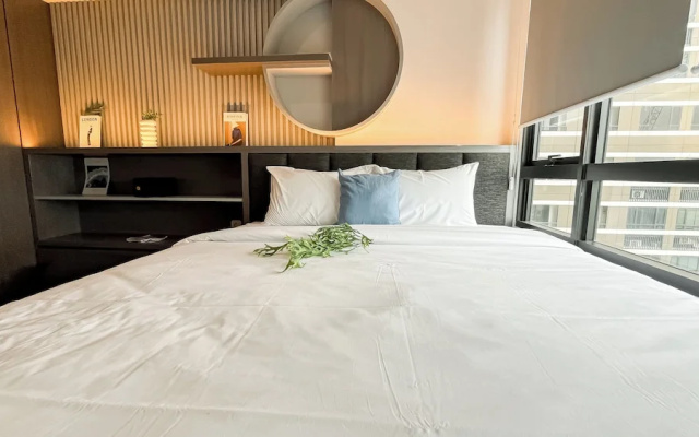 Studio Near Grand Serpong Mall At Apartment Collins Boulevard – Guest Rooms – Tangerang