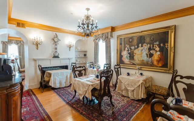 1840s Carrollton Inn