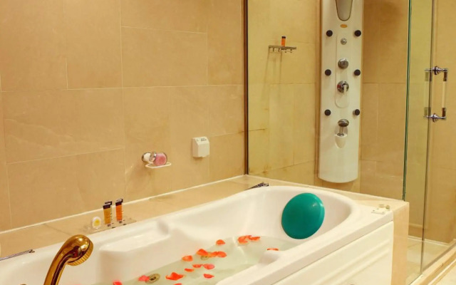 Asia International Hotel Guangzhou - Overseas Buyer Registration Services in Hotel & Free Shuttle between Hotel and Exhibition Center during Canton Fair