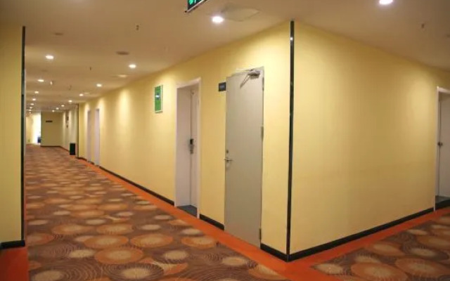 7 Days Inn Shangrila Bus Station Branch